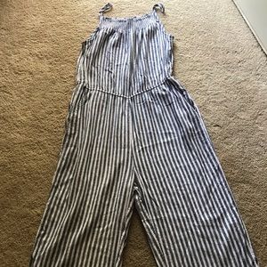 Old Navy Capri romper !